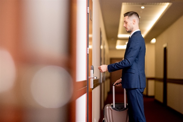 How Hotel Security Enhances Guest Experience in Minneapolis, MN